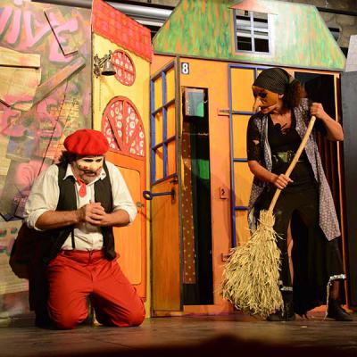 La Sorcière du Placard aux Balais - CE