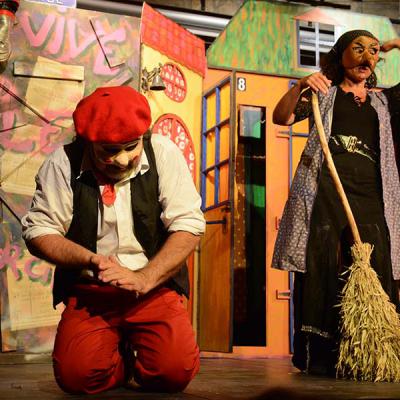 La Sorcière du Placard aux Balais - CE